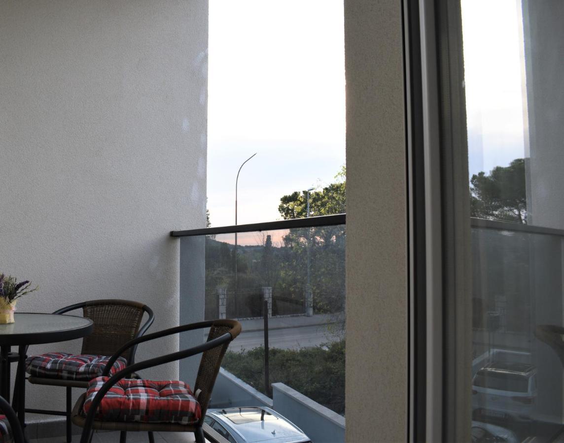 Apartments Rena Šibenik Exterior foto