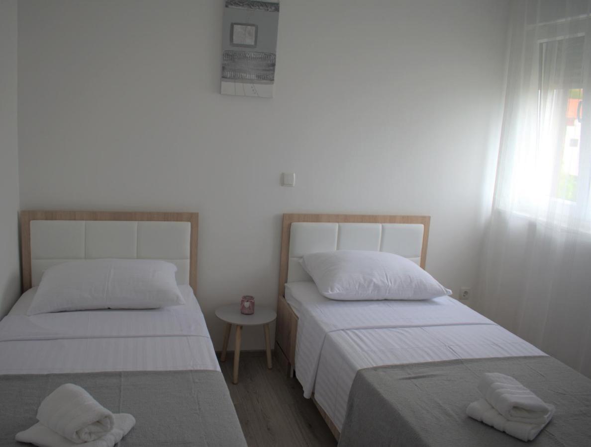 Apartments Rena Šibenik Exterior foto