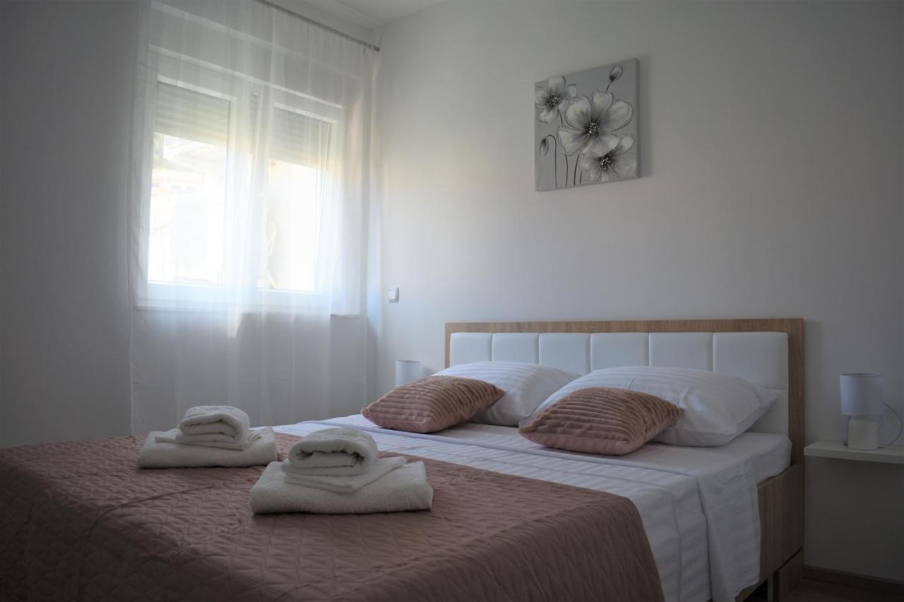 Apartments Rena Šibenik Exterior foto
